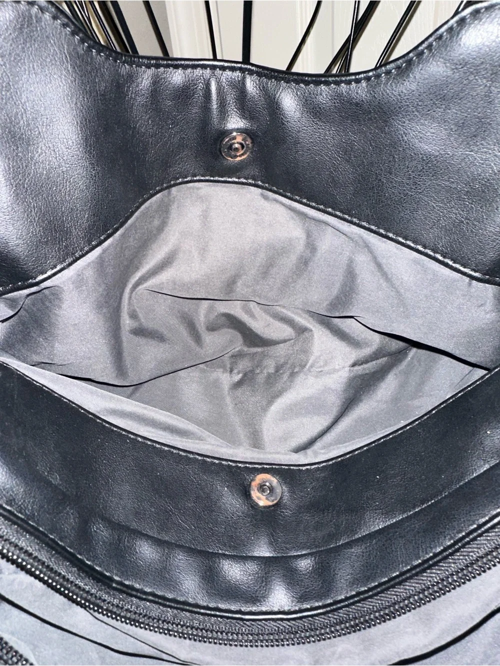 Simply Vera Wang Satchel Bag Handbag Purse Black. Pleated Design Faux Leather